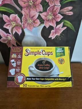 Simple Cups Disposable Coffee Cup Kit in Yellow and Brown Box - 50 Count